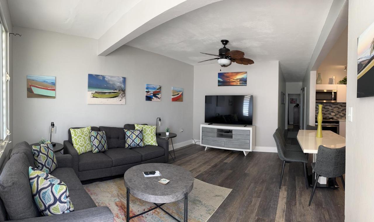 Aguada Beach Condos ภายนอก รูปภาพ