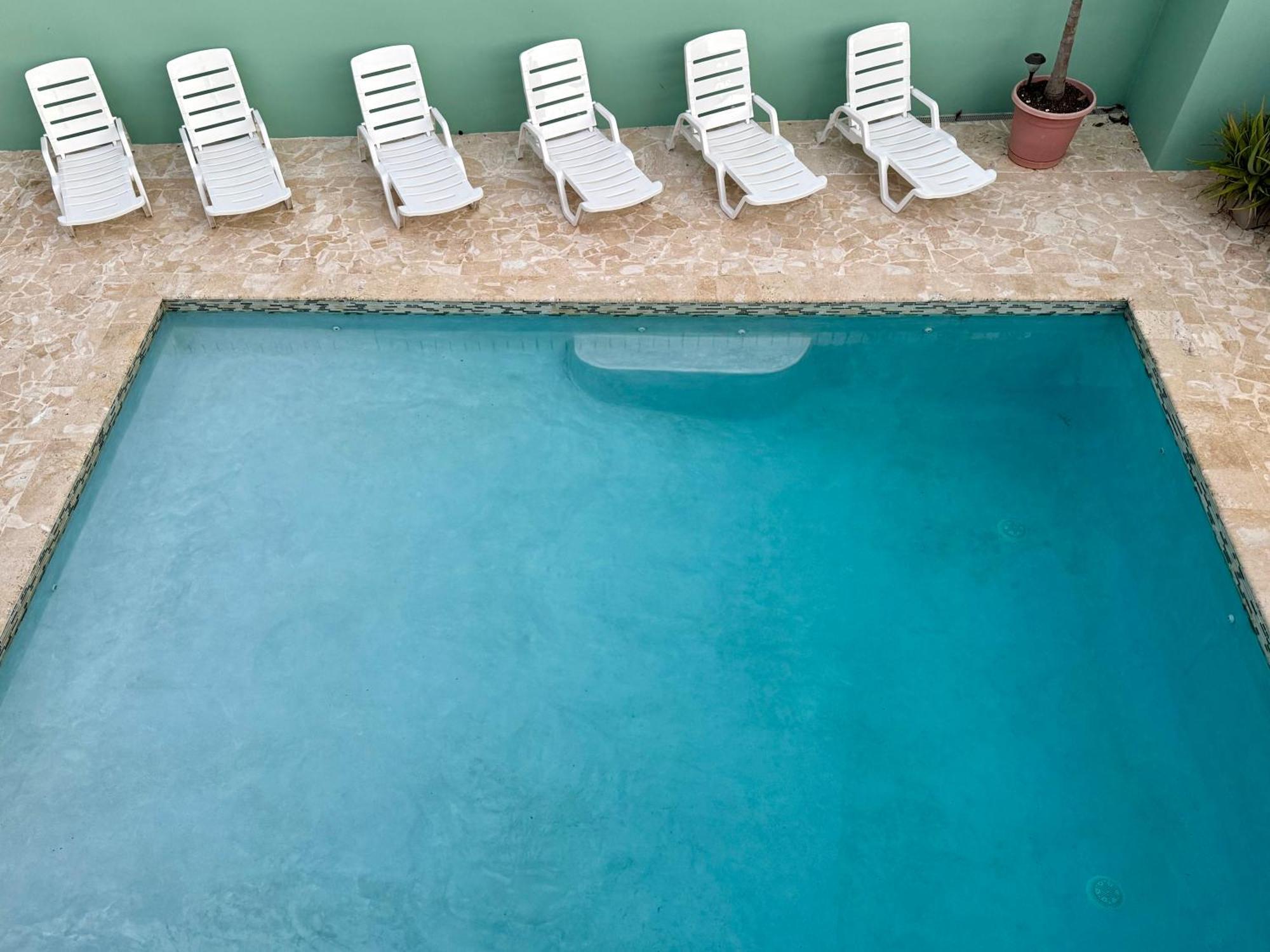 Aguada Beach Condos ภายนอก รูปภาพ